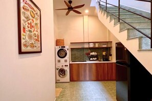 Room - LYLAC Home Saigon TDX - City Center Cosy 4BR Townhouse with Garden in D1 (Ho Chi Minh City)