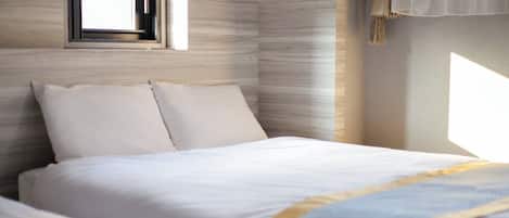 Free WiFi, bed sheets