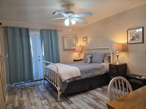 3 chambres, fer et planche à repasser, lit parapluie, Wi-Fi gratuit