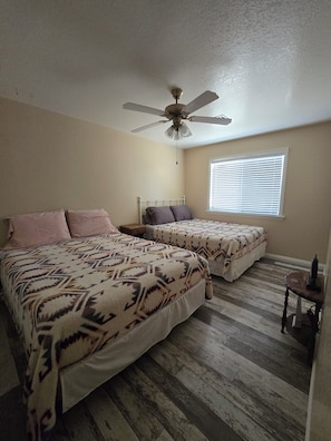 3 bedrooms, travel crib, WiFi, bed sheets