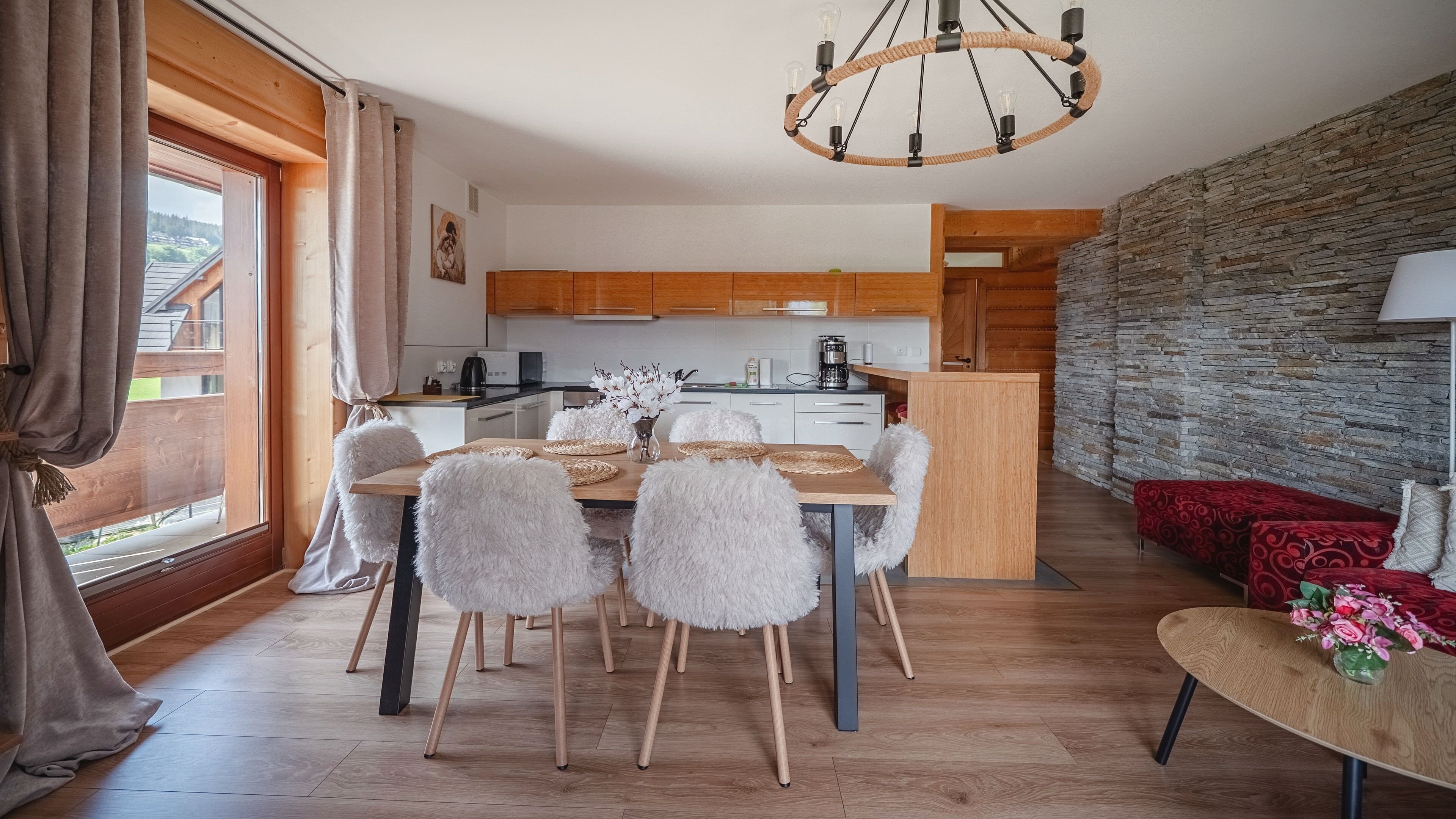 Apartament B 5 z widokiem na góry | Spiseområde på rommet