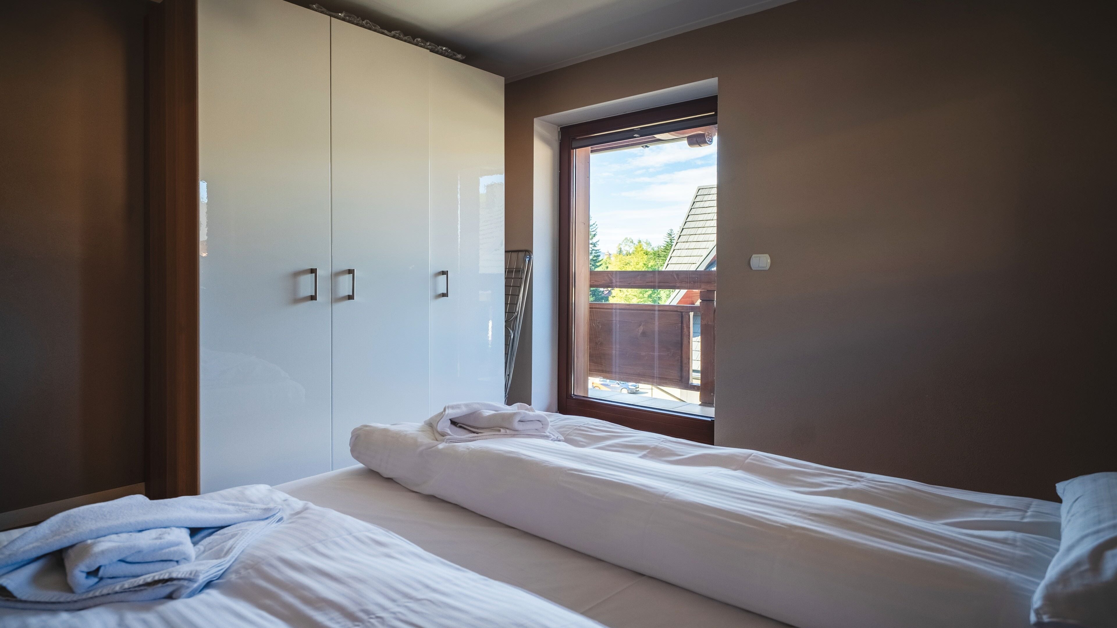 Apartament B 5 z widokiem na góry | Iron/ironing board, free WiFi