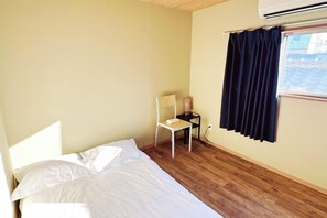 Unclassified image, 5 of 22, button - Lan B (Osaka)