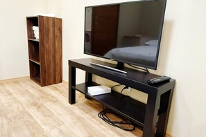 Interior - Lan B (Osaka)