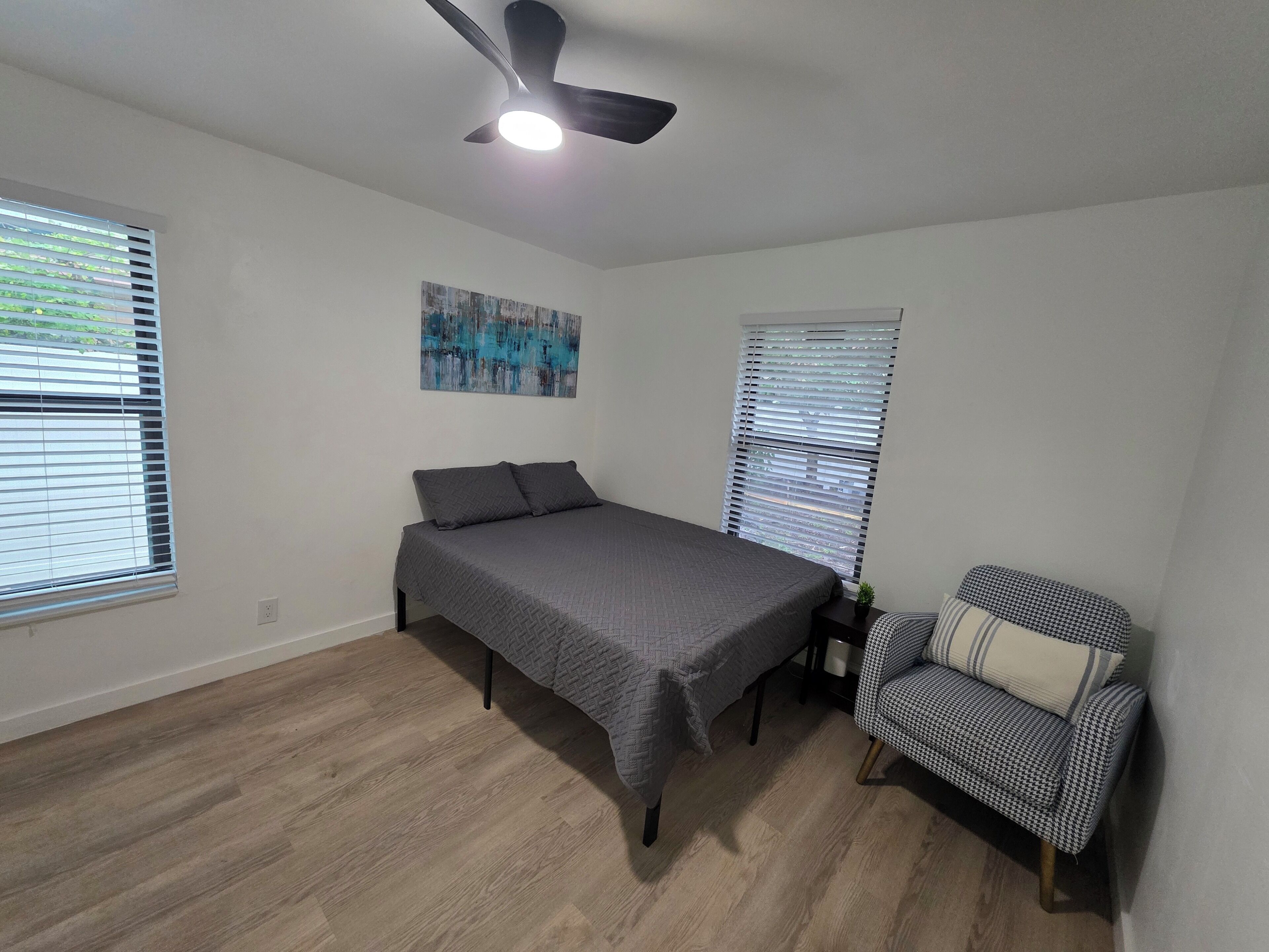 3 habitaciones, wifi gratis y ropa de cama 