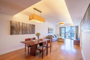 Superior Apartment, 2 Bedrooms, Kitchen, City View | Living room