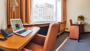 Unclassified image, 2 of 10, button - Standard Room in Antwerp Near Grand Palace (Antwerp)