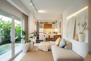 Room - The Cruise Berawa by CPM Bali (Bali)