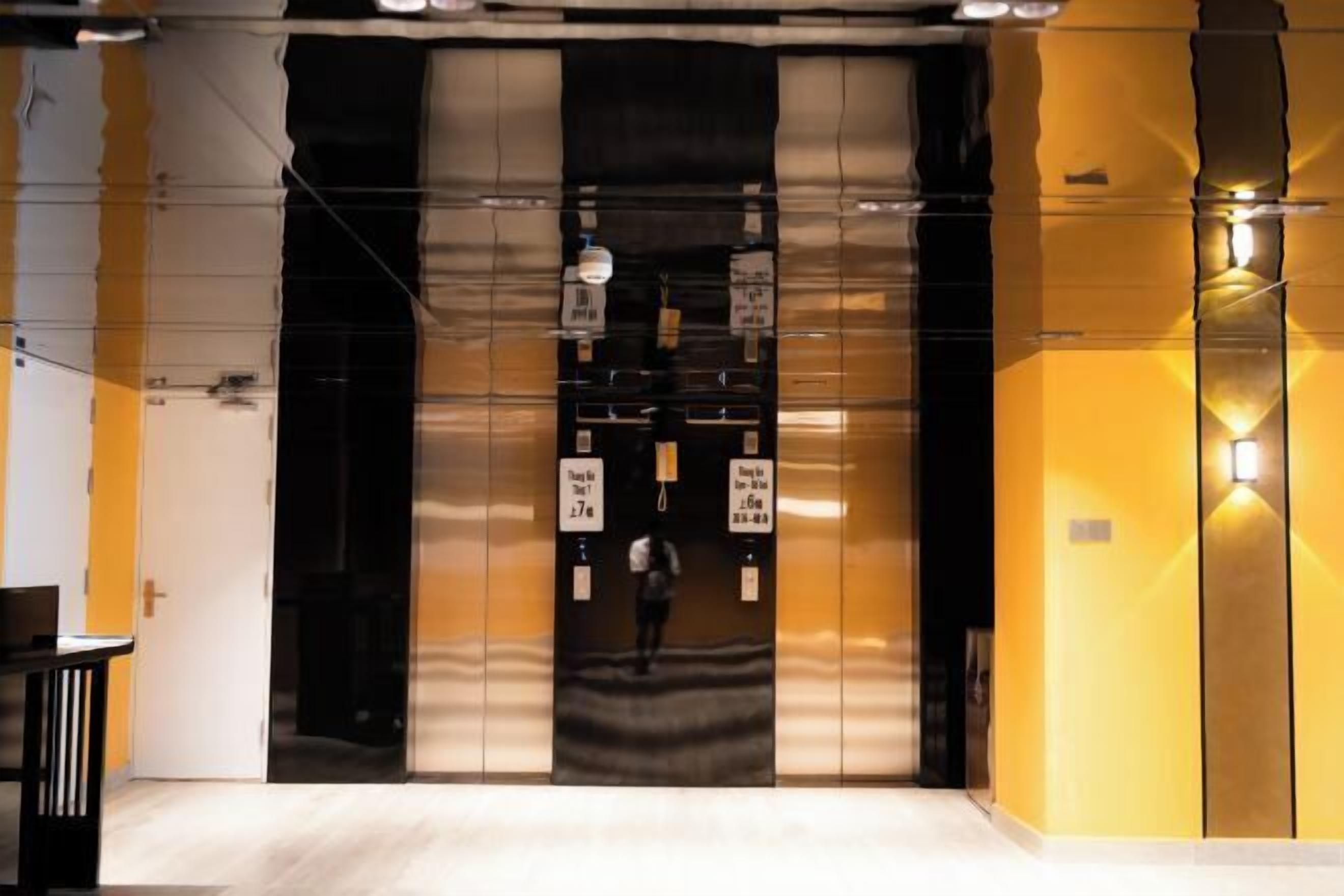 المنشأة من الداخل