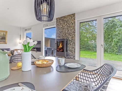 "Litle" - 30m from the sea by Interhome