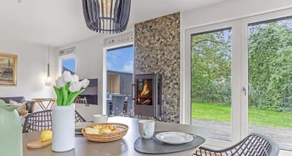 "Litle" - 30m from the sea by Interhome