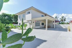 Unclassified image, 5 of 80, button - Anaya Villa Resort (Semporna)