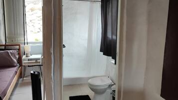 Studio, 1 Bedroom, Smoking, Balcony | Bathroom