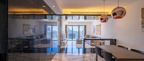 Superior Apartment, 2 Bedrooms, Kitchen, City View | Living room | Smart TV