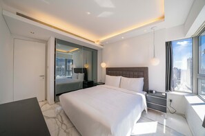 Superior Apartment, 2 Bedrooms, Kitchen, City View | Iron/ironing board, free WiFi