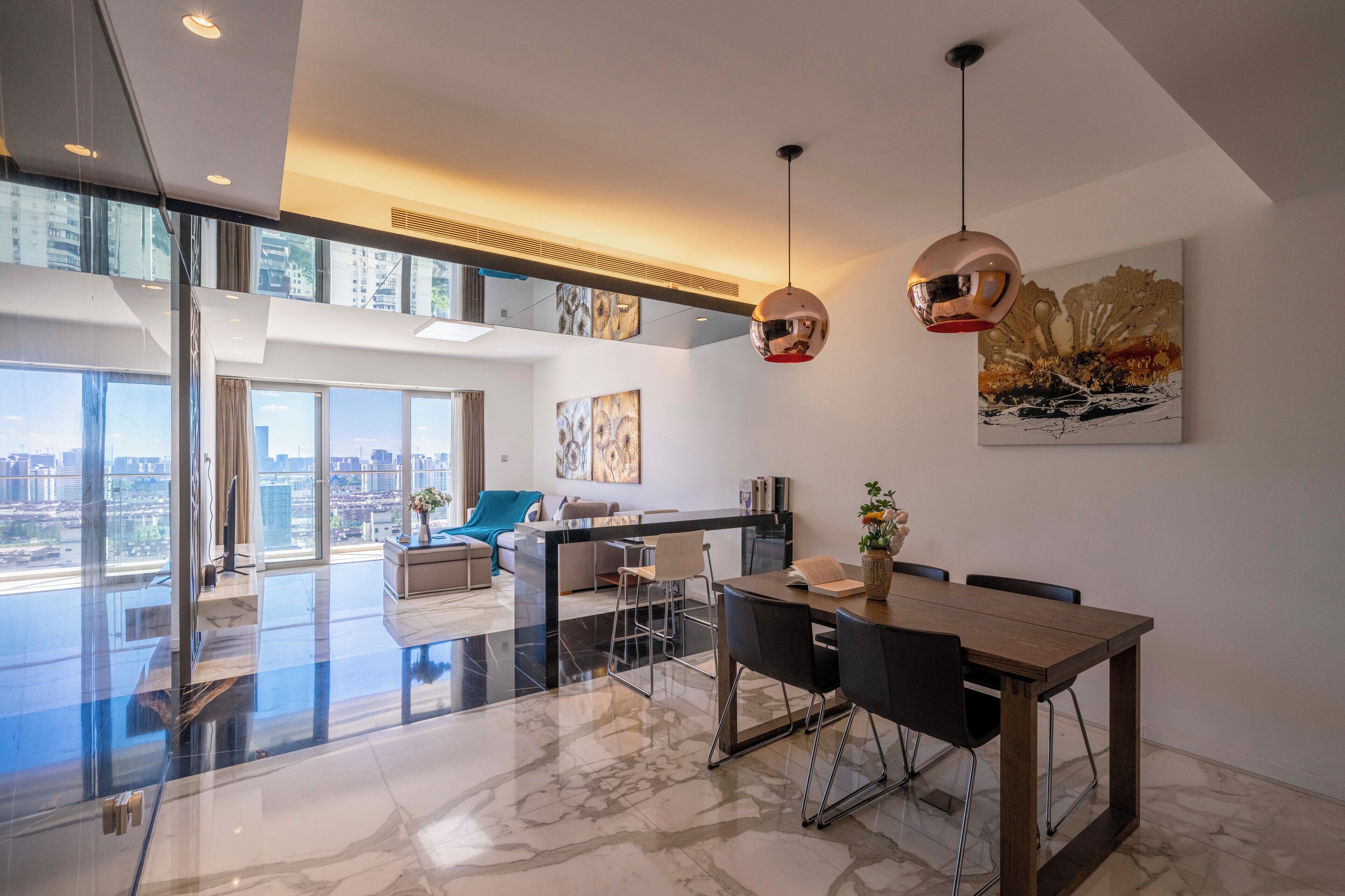 Appartement Supérieur, 2 chambres, cuisine, vue ville | Salle de séjour | TV connectée