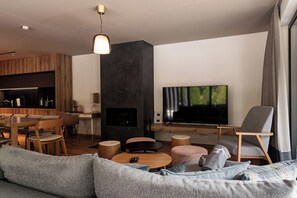 Living area - Luxurious ski in - ski out chalet with private sauna (2) (Schmitten)