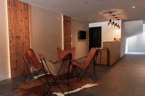 Lobby - Luxurious ski in - ski out chalet with private sauna (2) (Schmitten)