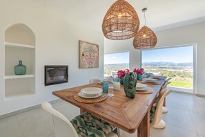 Dining - Holiday Home 'Luxury Finca Es Moli Pool Tennis' with Mountain View, Wi-Fi and Air Conditioning (Ariany)