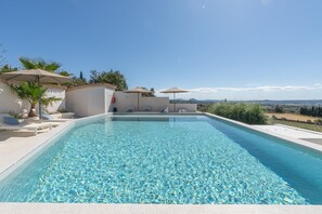 Pool - Holiday Home 'Luxury Finca Es Moli Pool Tennis' with Mountain View, Wi-Fi and Air Conditioning (Ariany)
