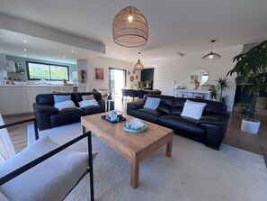 Living area - Superb villa with pool (Castelnau-le-Lez)