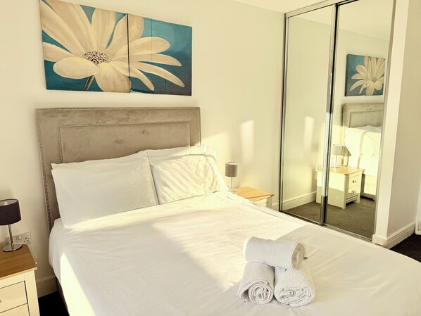 Acceso a internet y ropa de cama