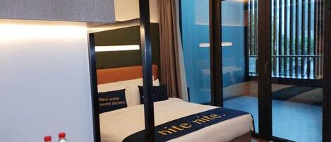 Senior Double Room | Free WiFi