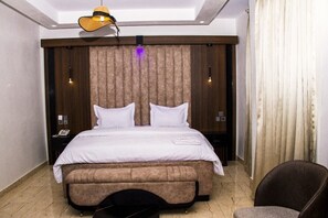 Classic Room, Balcony | Desk, laptop workspace, free WiFi