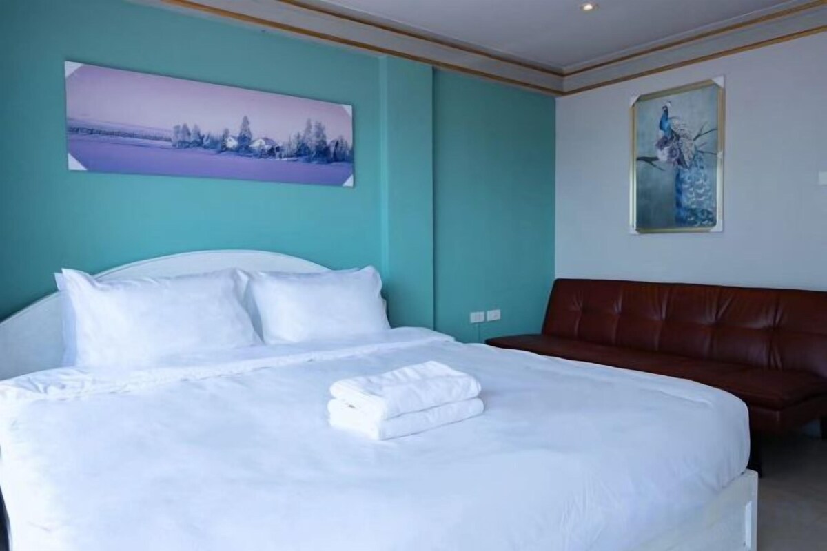 Desk, free WiFi, bed sheets