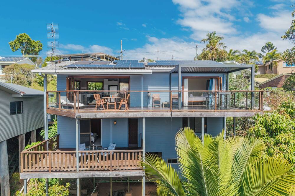 Hillcrest Retreat with River Views - Urliup