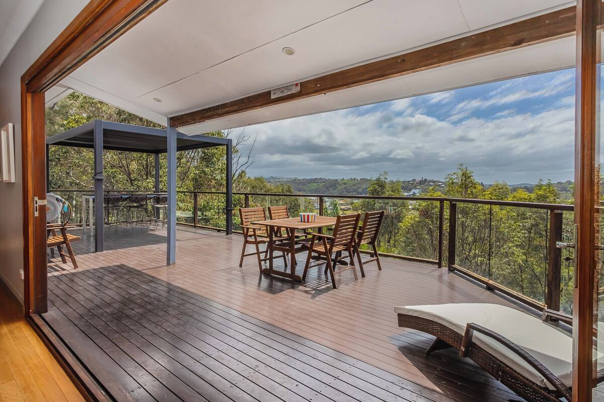 House, 3 Bedrooms, Balcony, River View | Balcony