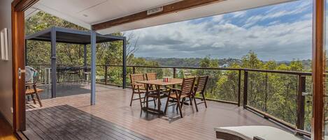 House, 3 Bedrooms, Balcony, River View | Balcony