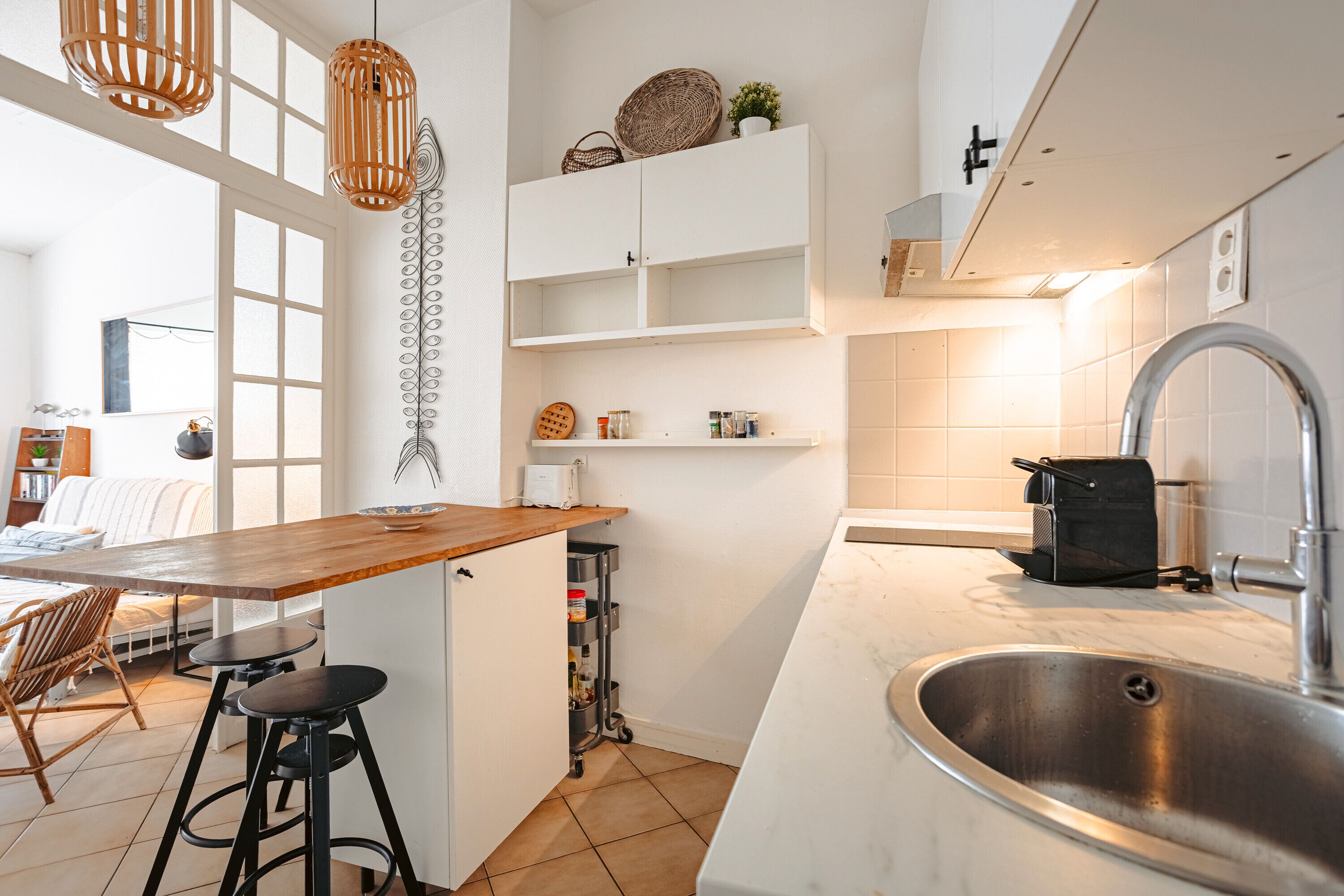 雪櫃、微波爐、焗爐、爐具