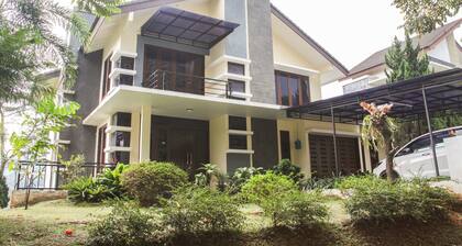 Aldeoz Villa Dago Pakar Bandung