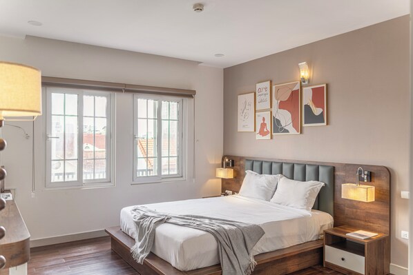 2 bedrooms, iron/ironing board, Internet