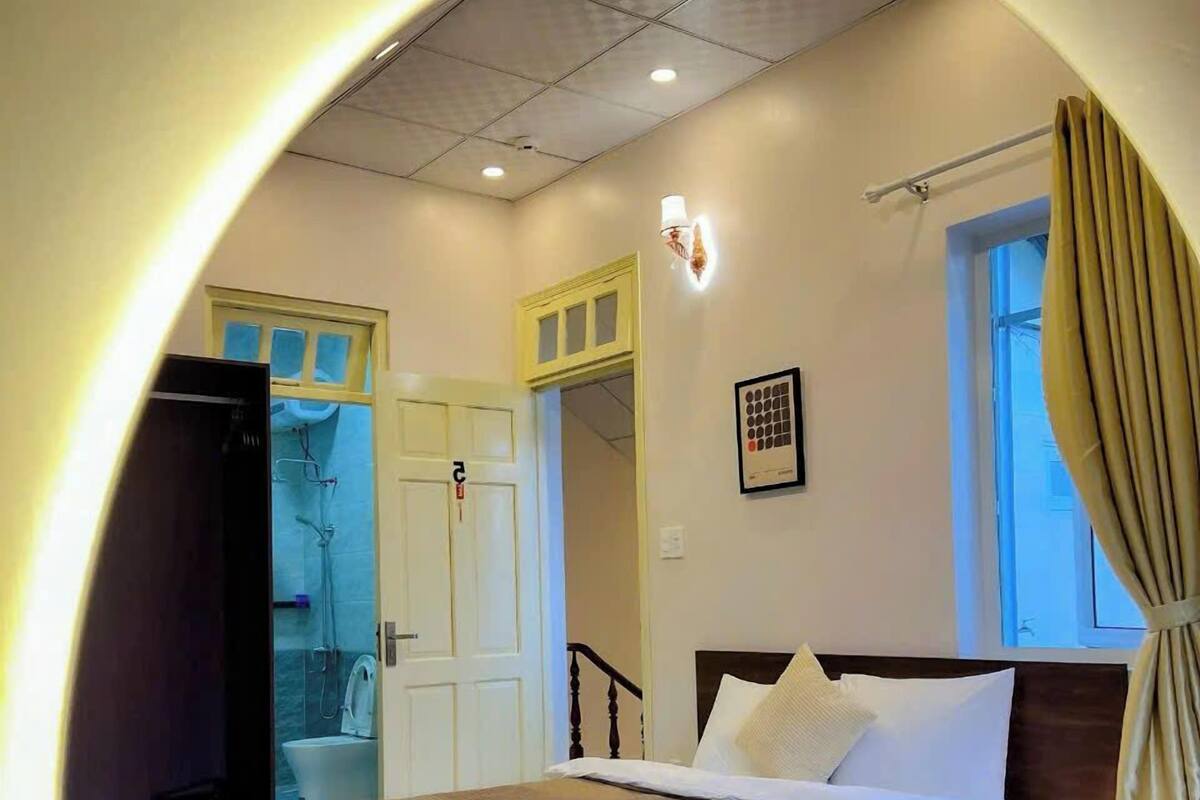 Basic Double Room Single Use, Private Bathroom, City View | Kalis bunyi, seterika/papan seterika, Wi-fi percuma, cadar katil 