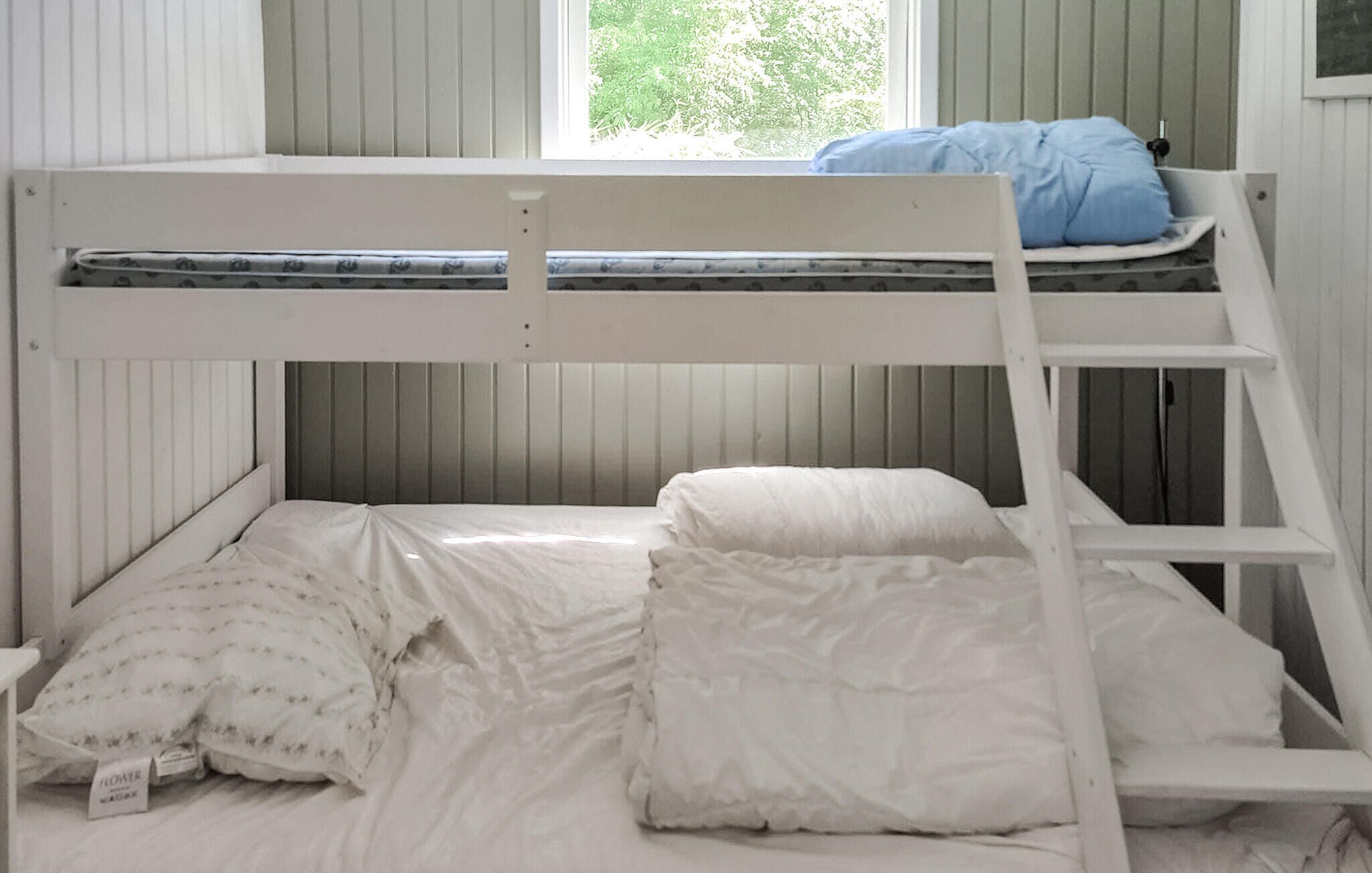 3 bedrooms, travel crib, free WiFi