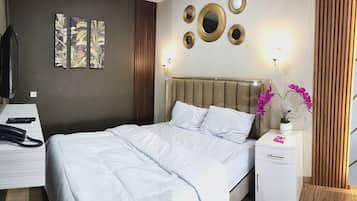 Double Room | Desk, free WiFi