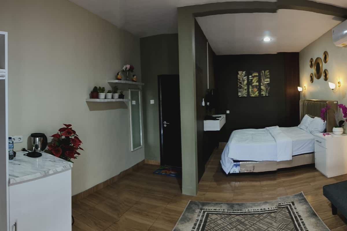 Double Room | Desk, free WiFi