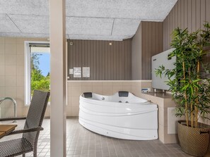 Bathroom - "Effy" - 600m from the sea by Interhome (Væggerløse)