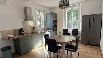 Mikrowelle, Ofen, Herdplatte, GeschirrspĂŒler