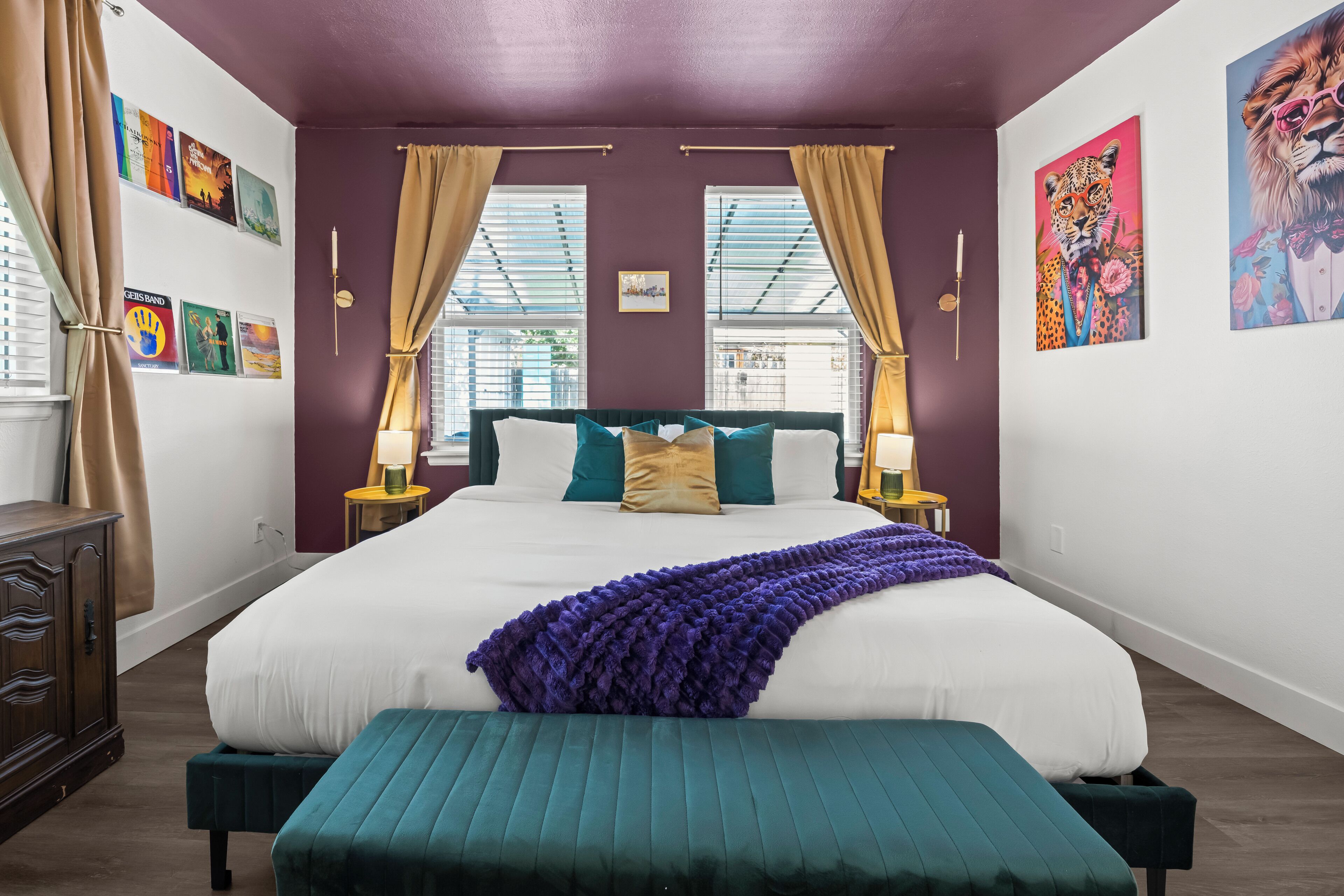 3 bedrooms, desk, iron/ironing board, free WiFi