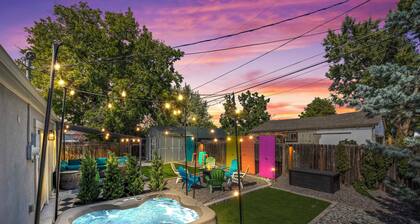 Olde Town Gem: 5 TVs + Hot Tub & Game Yard