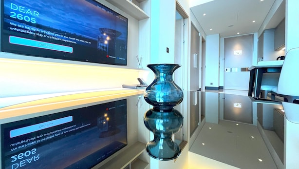 ตู้นิรภัยในห้องพัก, เตารีด/โต๊ะรีดผ้า, Wi-Fi ฟรี