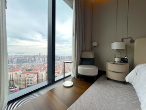 In-room safe, iron/ironing board, free WiFi