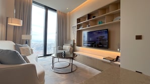 ตู้นิรภัยในห้องพัก, เตารีด/โต๊ะรีดผ้า, Wi-Fi ฟรี