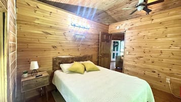 1 chambre, fer et planche Ă repasser, Wi-Fi gratuit, draps fournis