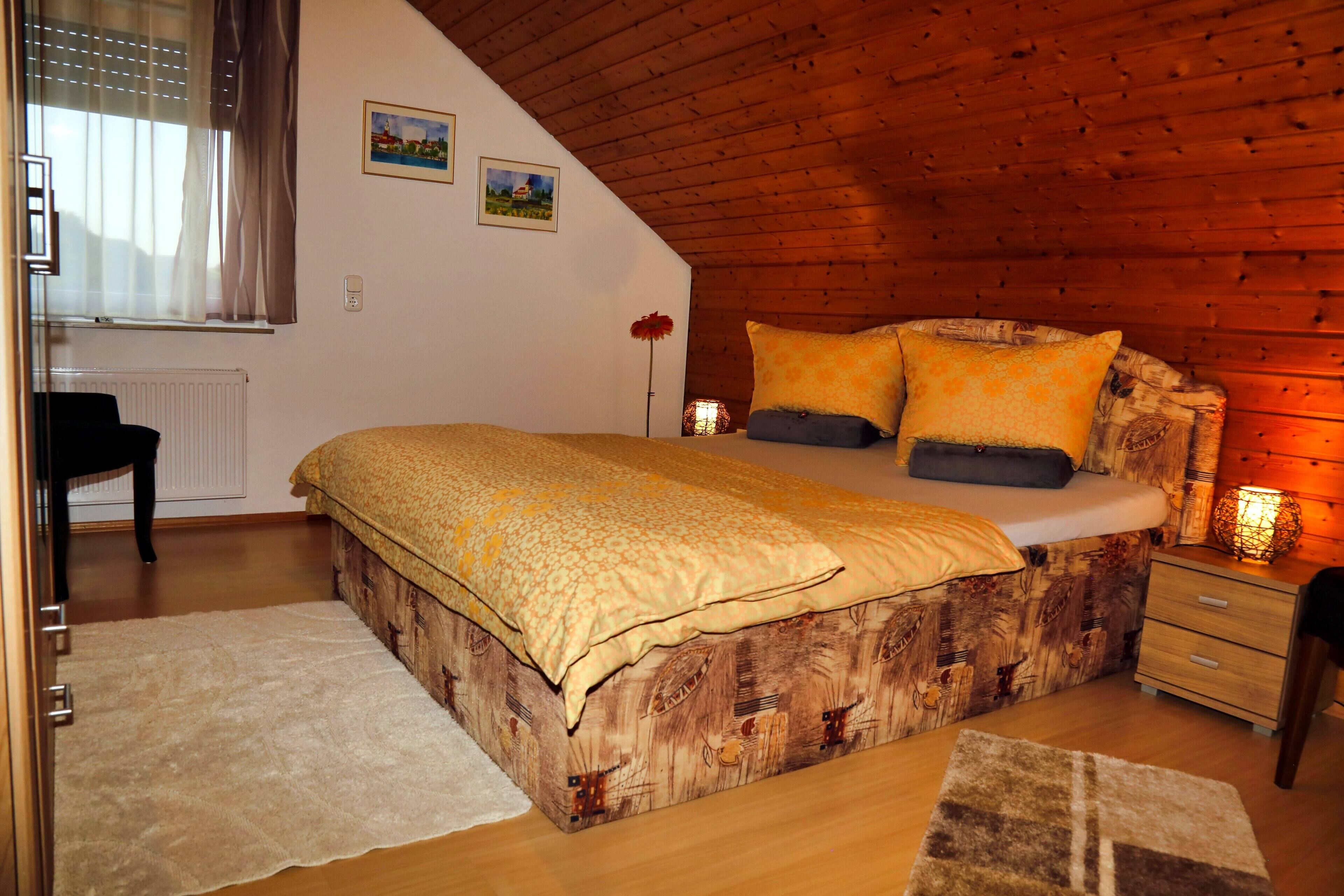 2 Schlafzimmer, Zimmersafe, Bügeleisen/Bügelbrett, kostenloses WLAN