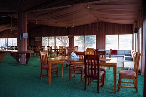 Free daily buffet breakfast