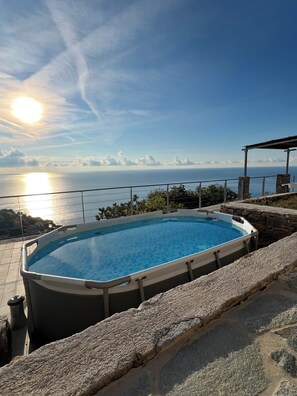 Baignoire à remous extérieure